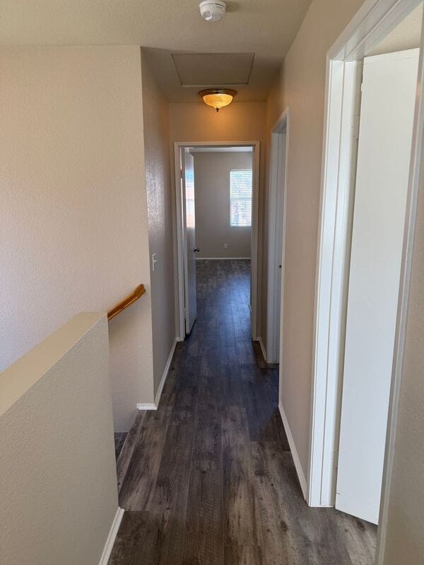 Building Photo - 39545 Warbler Dr