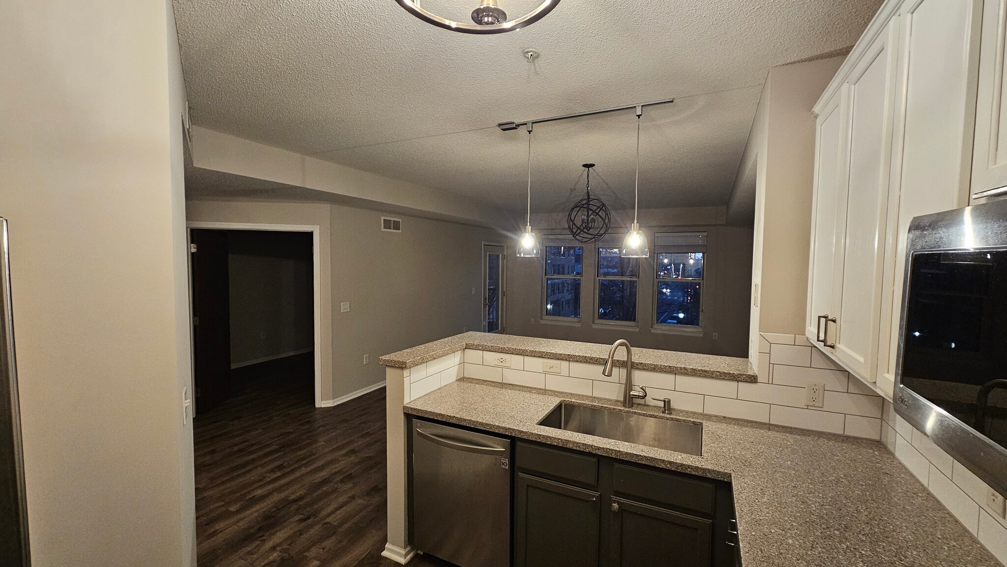 Kitchen - 500 N 2nd St