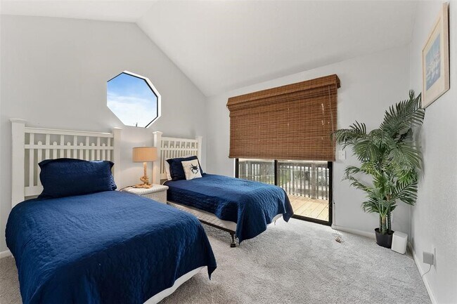 Building Photo - 21812 Frio Dr
