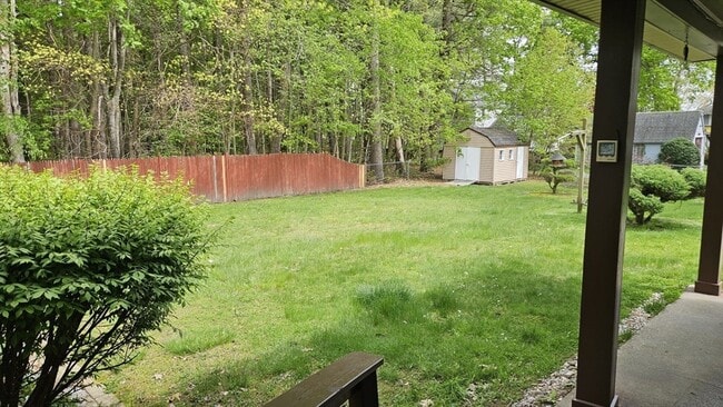 Building Photo - 2 Hedgeway St