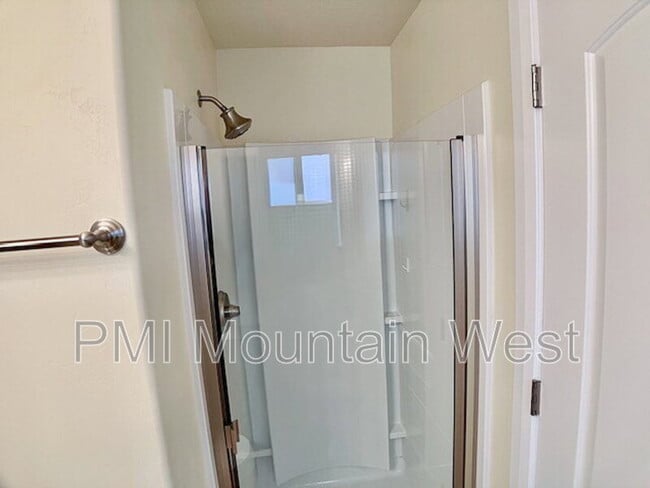 Building Photo - 2779 W 5525 S