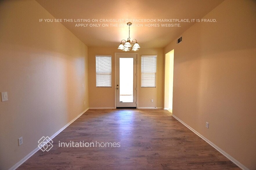 Building Photo - 5832 Ave K-14