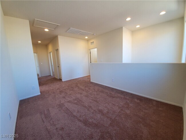 Building Photo - 2713 Holmes Creek Ct