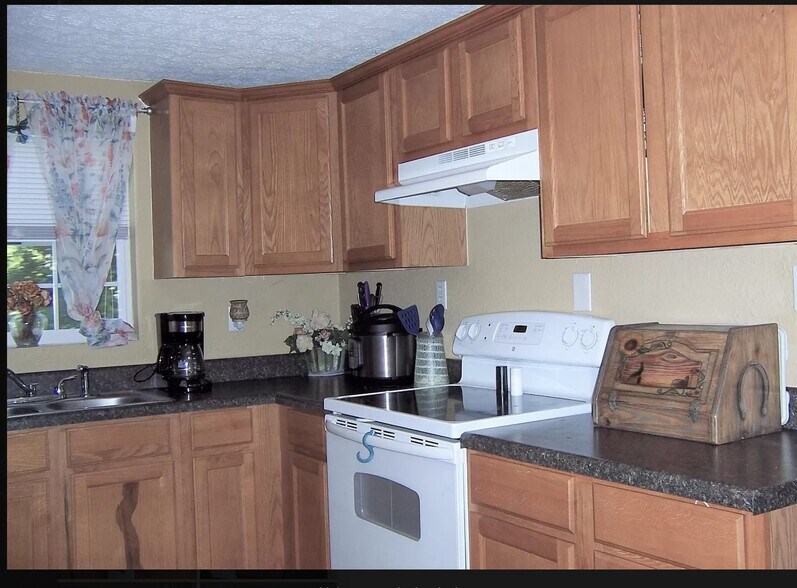 Building Photo - 1417 Sevierville Rd