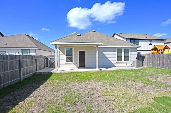 Building Photo - 963 Steeplebush