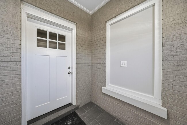 Building Photo - 7940 S Perry Ave