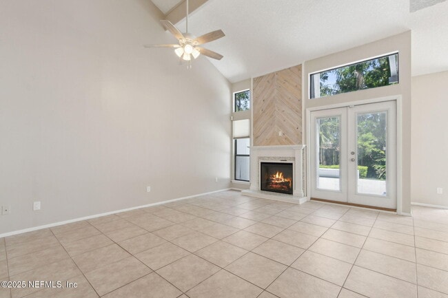Building Photo - 455 Selva Lakes Cir