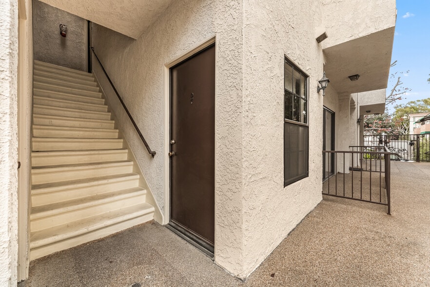 Building Photo - 12011 Rochester Ave