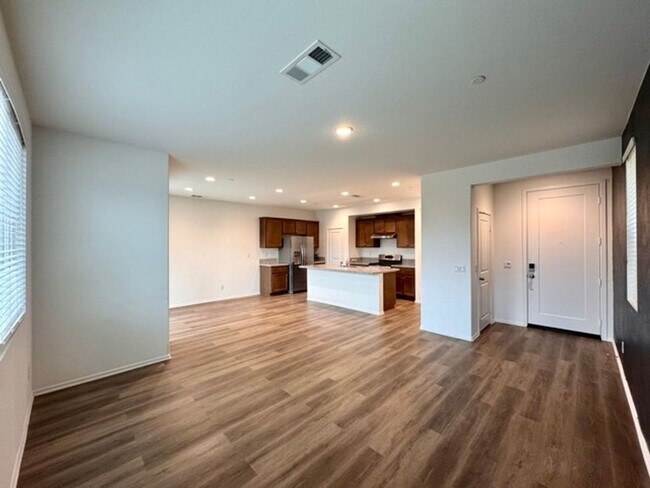 Building Photo - SOLAR INCLUDED! Stunning 3 Bedroom Home in...