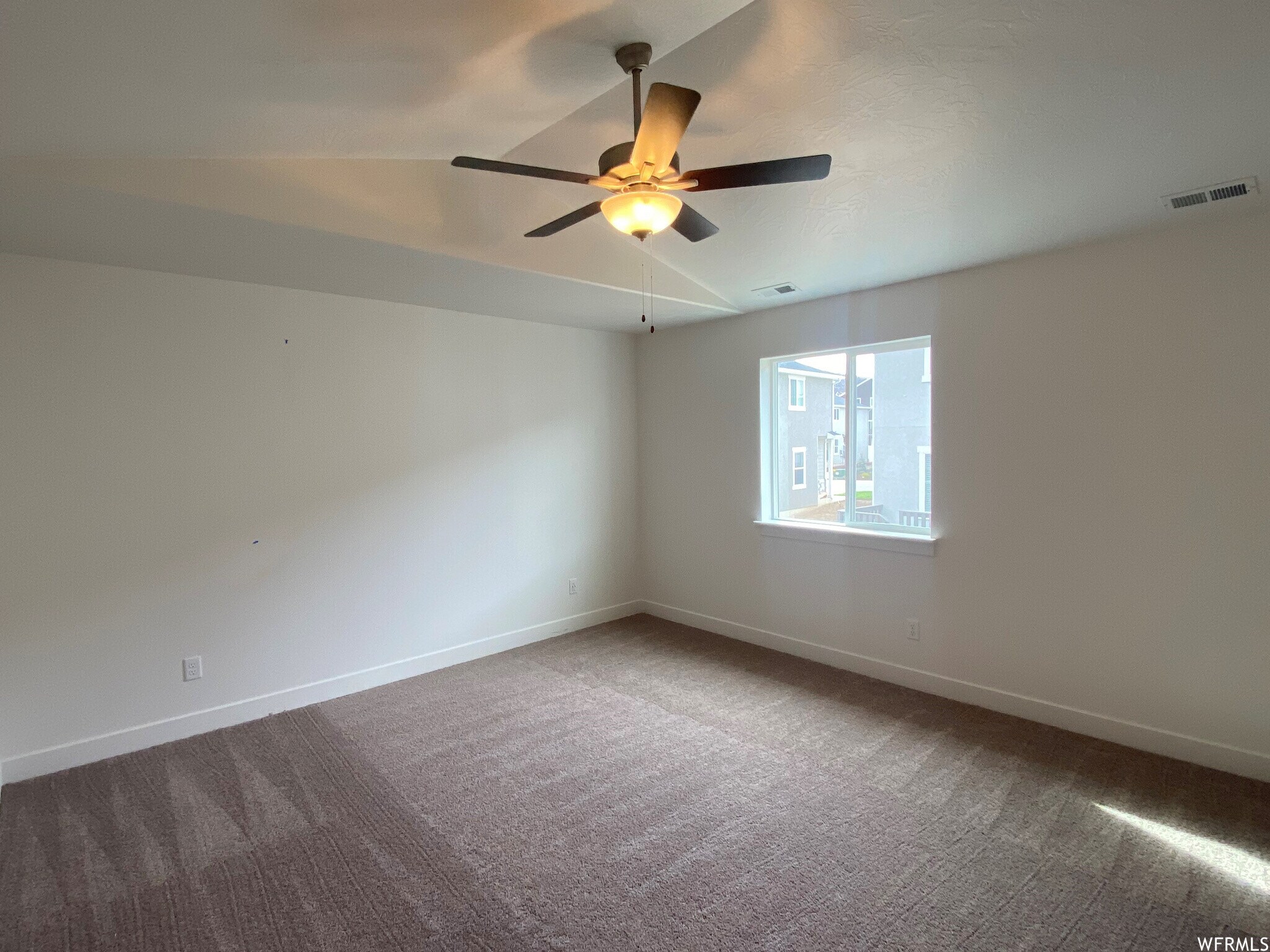 Building Photo - 7271 N Silver Spring Way