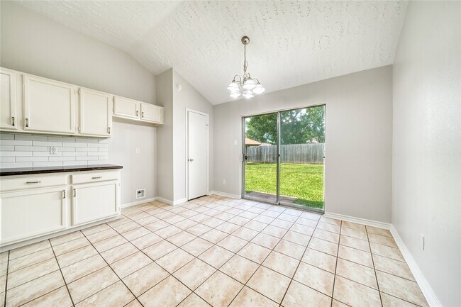Building Photo - 2014 Powder Mist Ln
