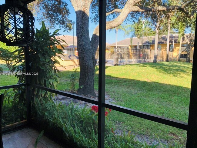 Building Photo - 5855 Washington St