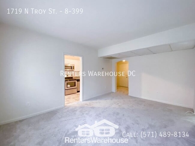 Building Photo - 1719 N Troy St