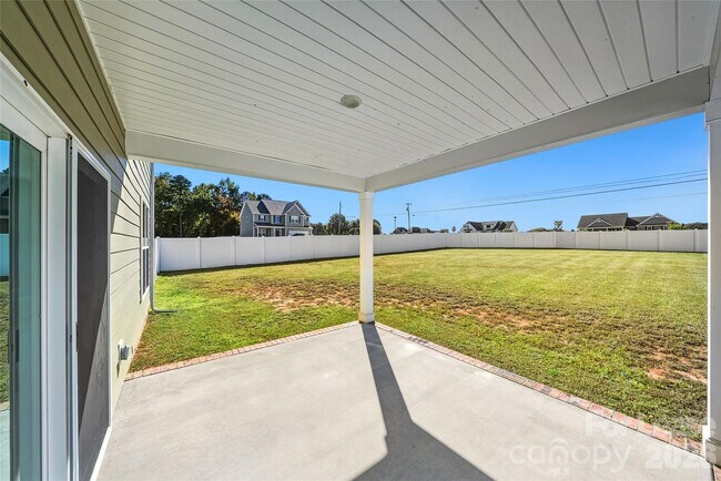 Building Photo - 11507 Vly Oaks Ln