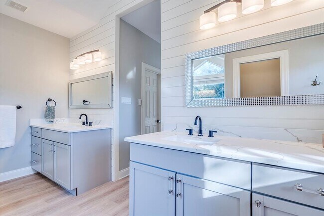 Building Photo - 106 Rupen Ct