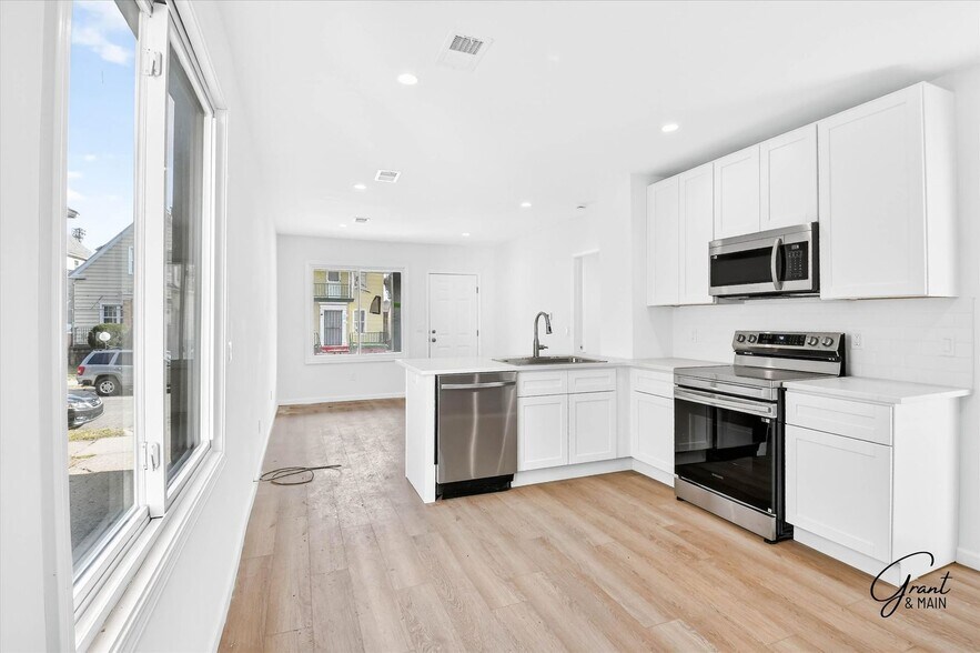 Building Photo - 3175-3177 Jacob - Grit and Grind Ventures LLC