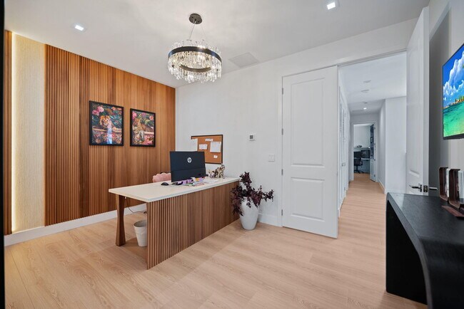 Building Photo - 5735 SW 104th Terrace