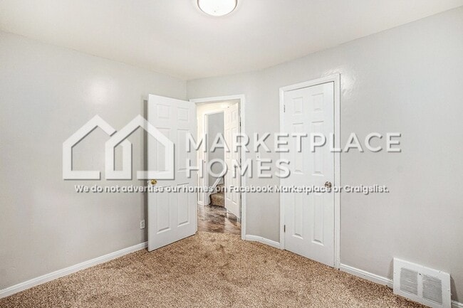 Building Photo - 7647 Fielding St