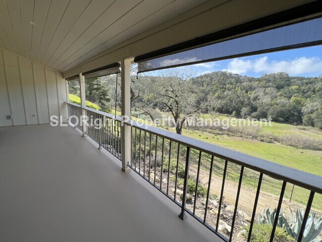 Building Photo - AVAILABLE NOW - Recently Updated Home in Templeton - 2 Bed / 2 Bath