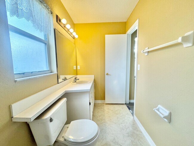 Building Photo - 3511 Majesty Loop