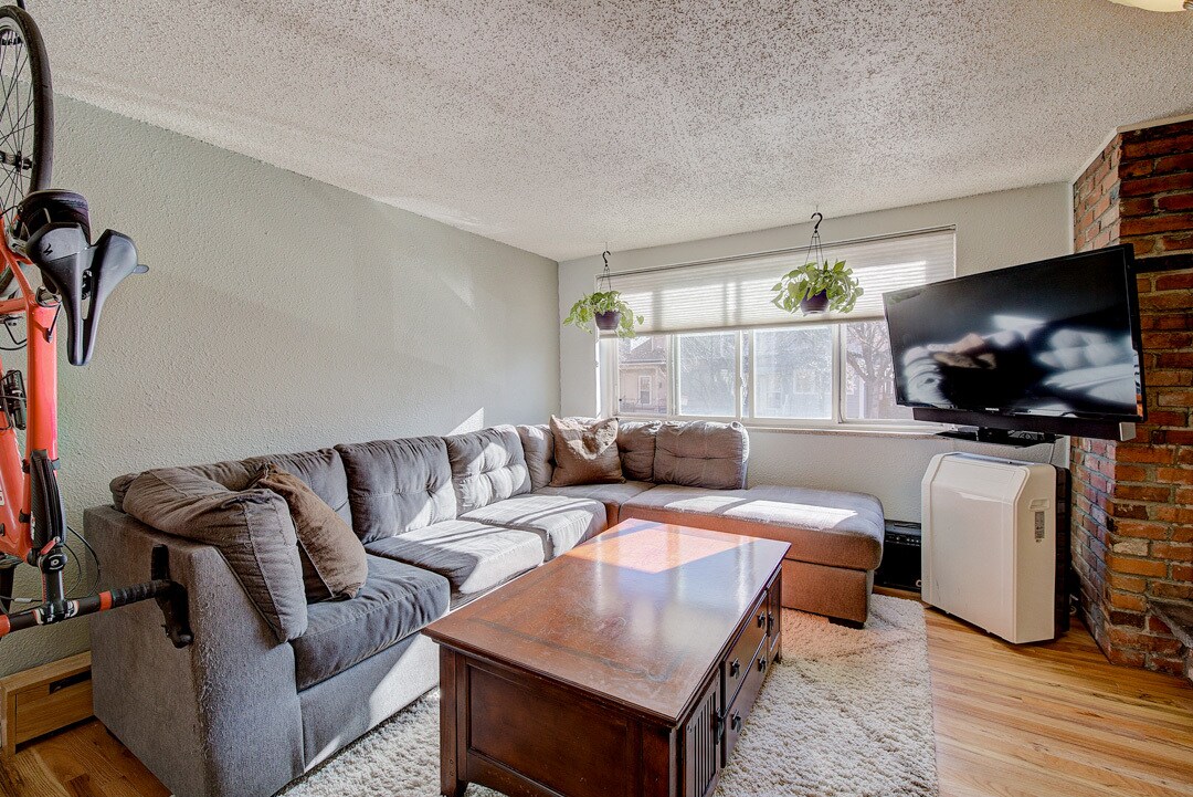 Building Photo - 155 S Pennsylvania St