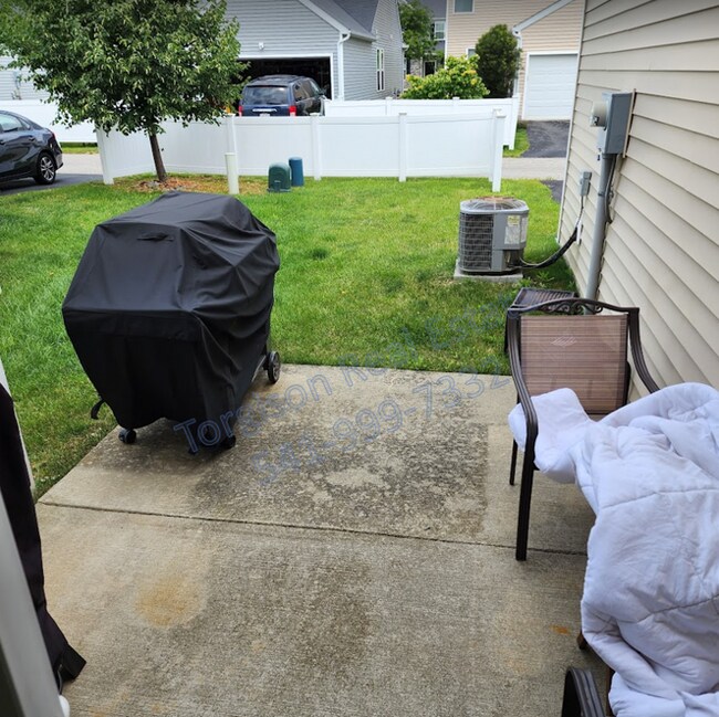 Building Photo - 5828 Trail Creek Dr