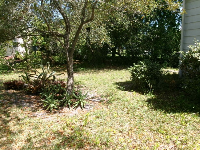 Building Photo - 4 Gentle Ben Path