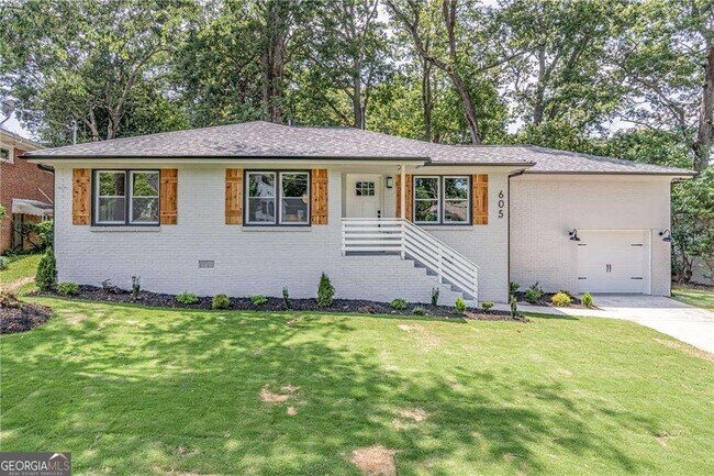 Building Photo - 605 Blake Ave SE