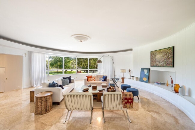 Building Photo - 6205 St