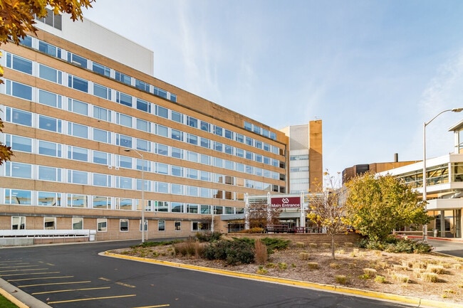 Building Photo - 2601 University Ave