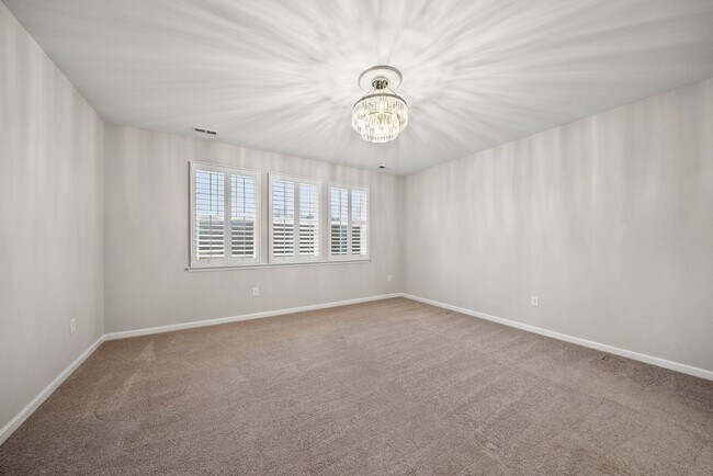 Building Photo - 2116 Curry Mdw Wy