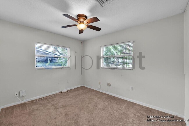 Building Photo - 803 Ellendale Dr