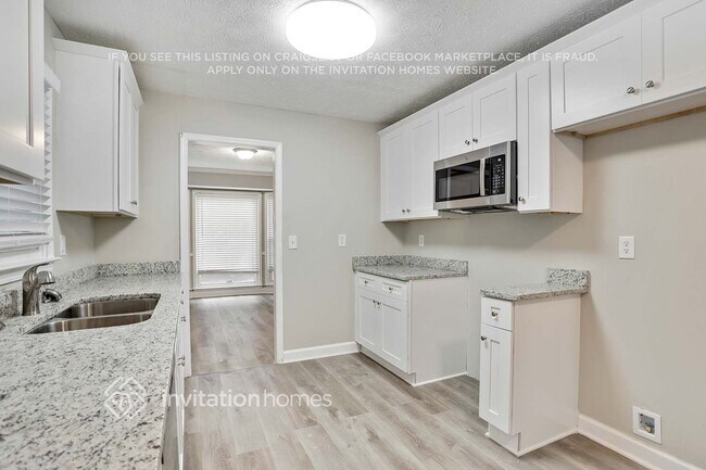 Building Photo - 643 Jason Ct