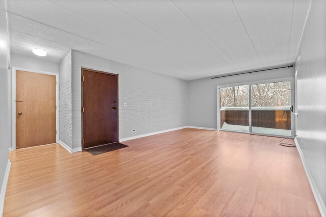 Building Photo - 564 Timber Ridge Dr