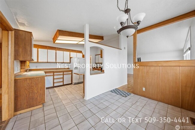 Building Photo - 401 Statter Rd