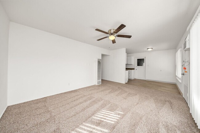 Building Photo - Cozy 3-Bedroom Single-Family Home-Move-In Ready!
