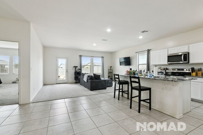 Building Photo - Charming 3BR House in Tolleson