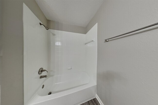 Building Photo - 7814 Pasture Spring Ln