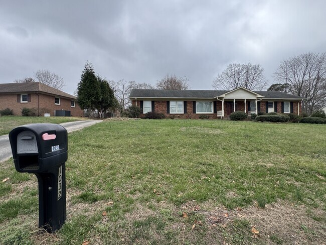 Building Photo - 1032 Belmorrow Dr