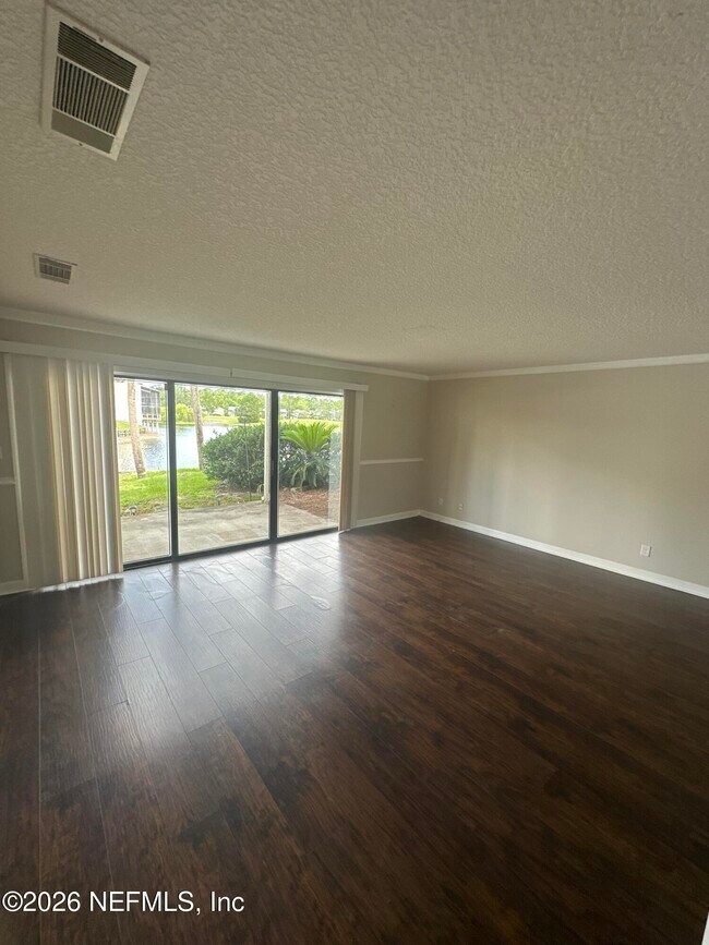 Building Photo - 7867 Bahia Vista Ct
