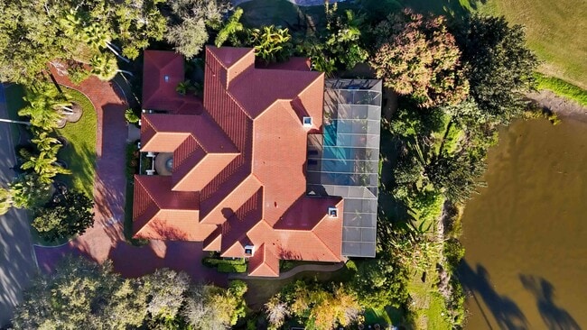 Building Photo - Luxury Golf Course Rental with private movie theater and ideal for entertaining large groups