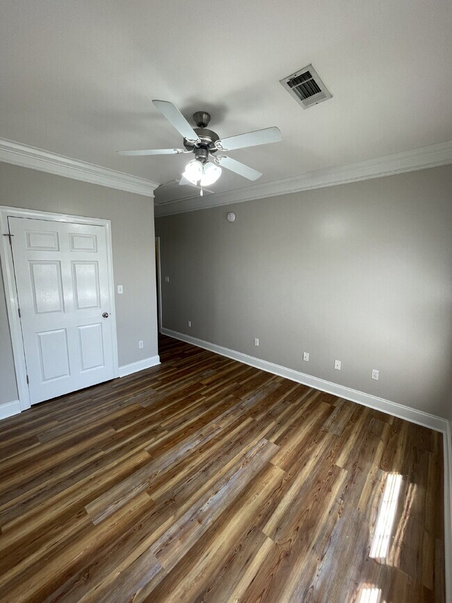 Building Photo - 15 Aspen Loop