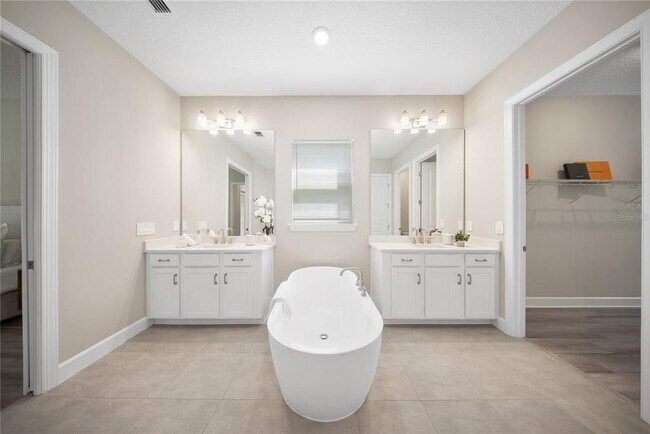 Building Photo - 10199 Brocksport Cir