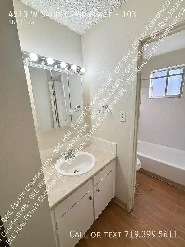 Building Photo - 4510 W St Clair Pl