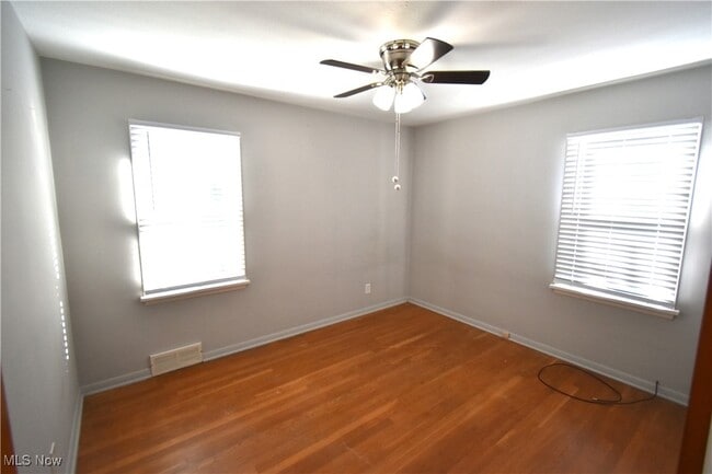 Building Photo - 2761 Forestview Ave