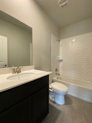 Building Photo - 913 Dickens Dr