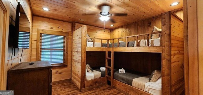 Building Photo - 101 Hothouse Dr