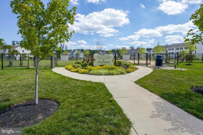 Building Photo - 1169 Coulbourn Cor