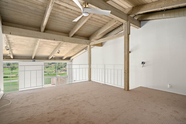 Building Photo - 2544 Navarra Dr