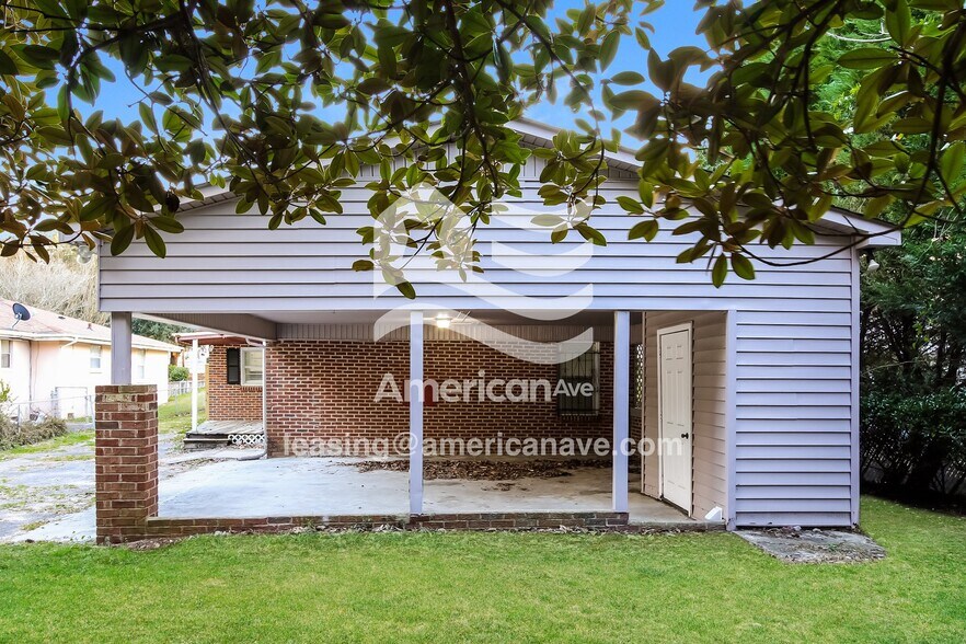 Building Photo - 426 Hampton Ave NW